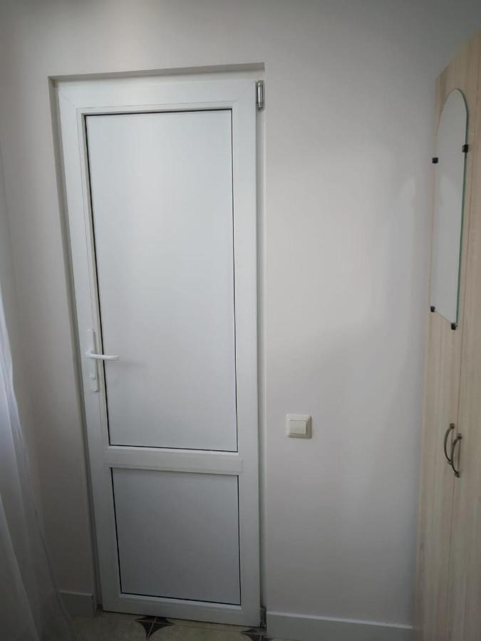 Na Shapsug Guest House Gagra Exterior foto