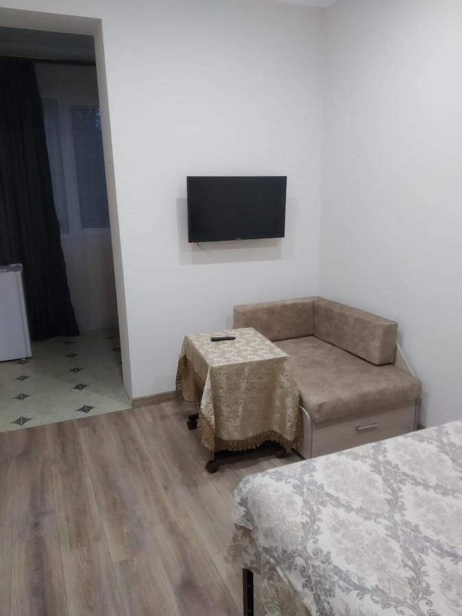 Na Shapsug Guest House Gagra Exterior foto